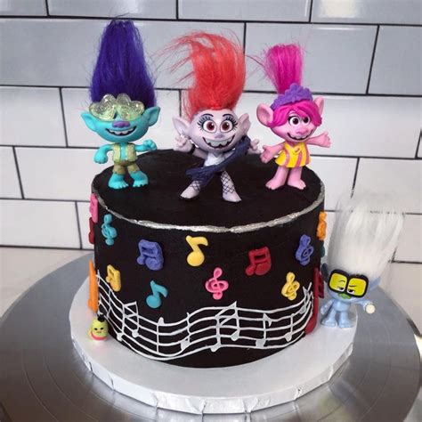 Trolls World Tour Birthday Cake Trolls Birthday Party 5th Birthday Party Ideas Troll Party