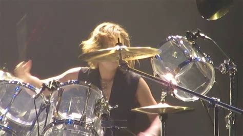 X JAPAN YOSHIKI Drums at Wembley London 2017 - Born To Be Free - YouTube