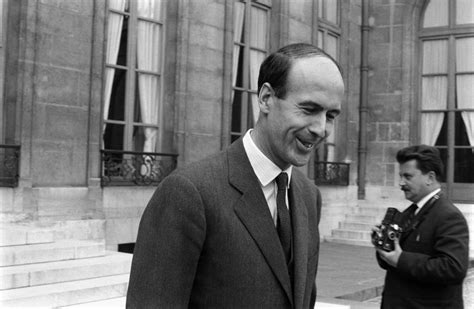 Valéry Giscard d Estaing la vie d un président en 35 photos France