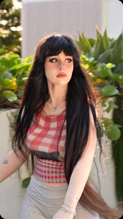Is Lara Rose NSFW Safe? A Deep Dive Image 12