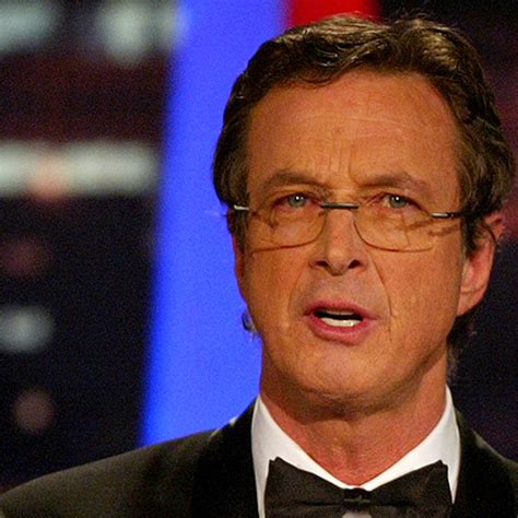 Michael Crichton Fun Facts About The Jurassic Park Author 50 Off