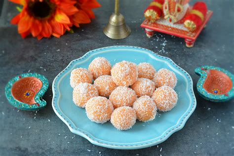 Coconut Ladoo