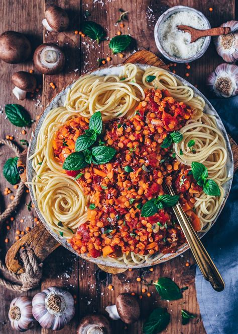 Lentil Bolognese with Spaghetti (Vegan & Easy) | Rezepte, Gesunde ...