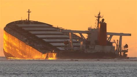 Mauritius Oil Spill Almost All Fuel Oil Pumped Out Of Mv Wakashio