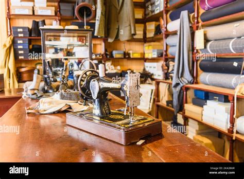 Old Fashioned Tailor Shop Hi Res Stock Photography And Images Alamy