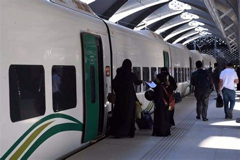 Umrah Pilgrims Provided High Speed Train Among Makkah And Madinah