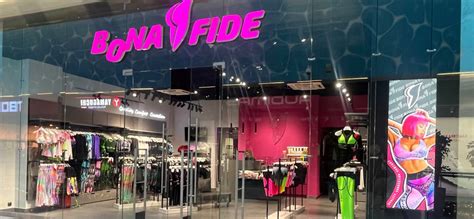 Новый магазин яркой женской одежды для фитнеса – Bona Fide! | ТРЦ ...