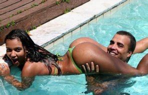 Swimming Pool Fun Bikini Leisure Porn Pic