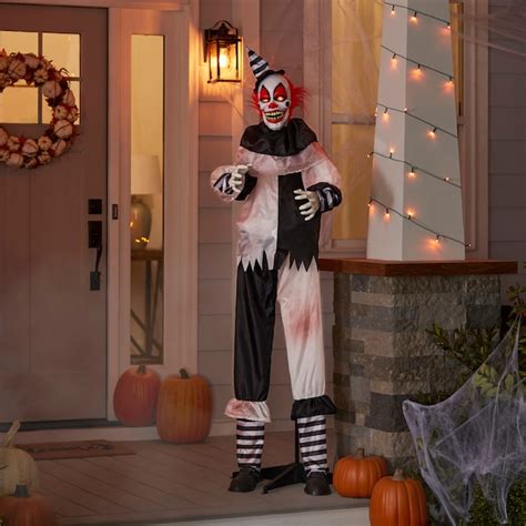 Haunted Living 558 Ft Freestanding Talking Lighted Clown Animatronic