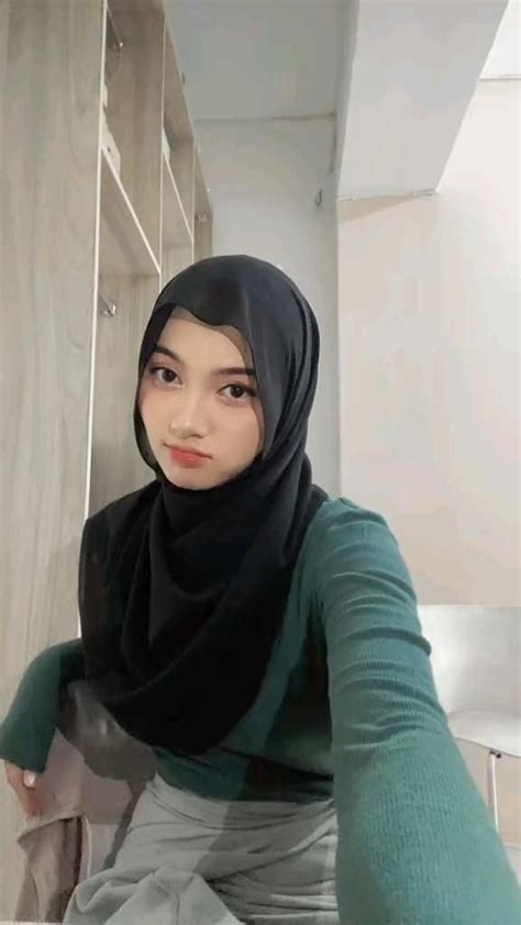 Pin On Gede In 2024 Beautiful Girl Face Foto Cewek Hijab Aesthetic