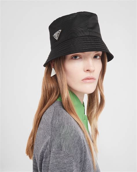 Introducir 57 Imagen Prada Bucket Hat Abzlocal Mx