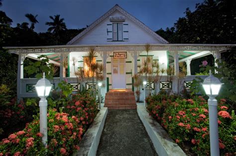 Villa Beach Cottages - Beautiful Boutique Beachfront Hotel | Island Effect