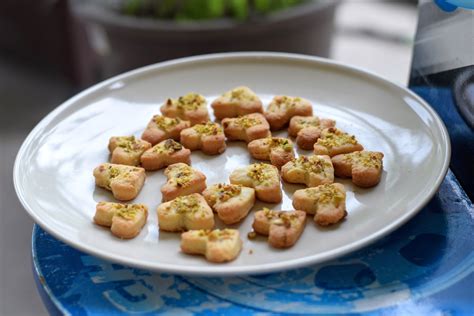 Saritas Kitchen Blog Mini Eggless Biscuits