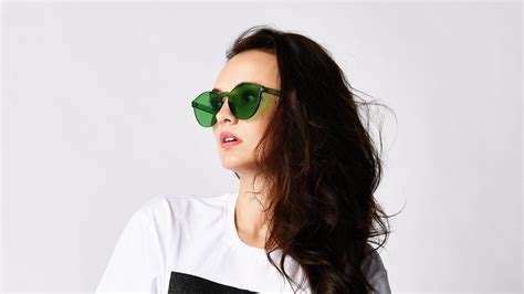 Why Choose Green Lens Glasses & Sunglasses? | Yesglasses