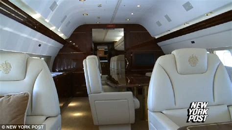 Trump force one: 'The Donald' shows off gaudy new $100 million ...