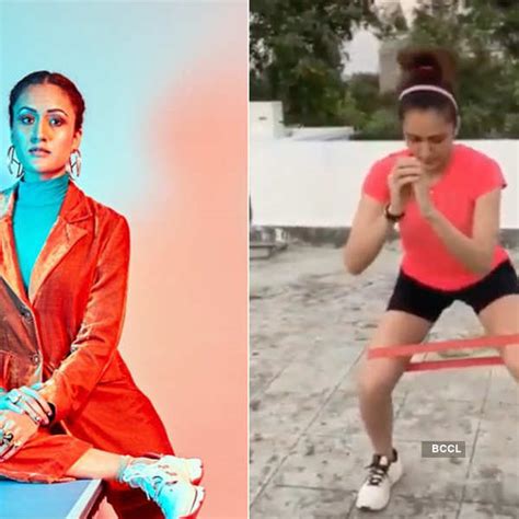 Hot Sexy Manika Batra Bikini Pics