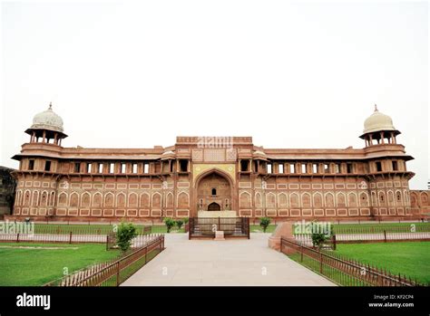 Jahangiri Mahal At Agra Fort Agra Jahangiri Mahal Was Built By Mughal