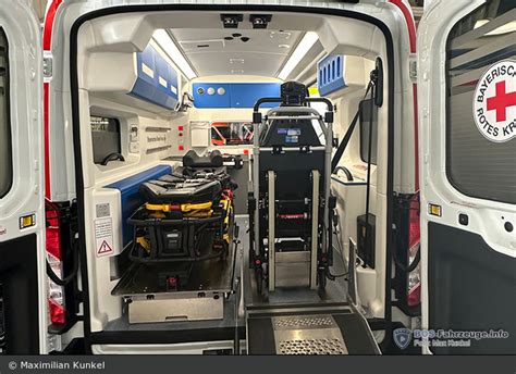 Einsatzfahrzeug Ford E Transit Ambulanz Mobile Testfahrzeug EKTW