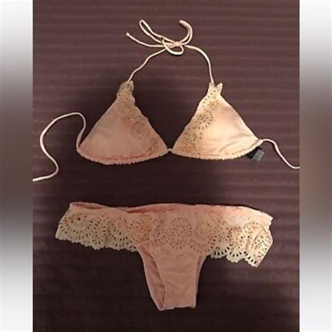 Victoria S Secret Swim Nwot Victorias Secret Bikini Swimsuit Top Mbottom S Poshmark