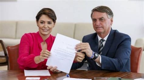 Bolsonaro E Michelle Param De Se Seguir No Instagram Após Resultado Das