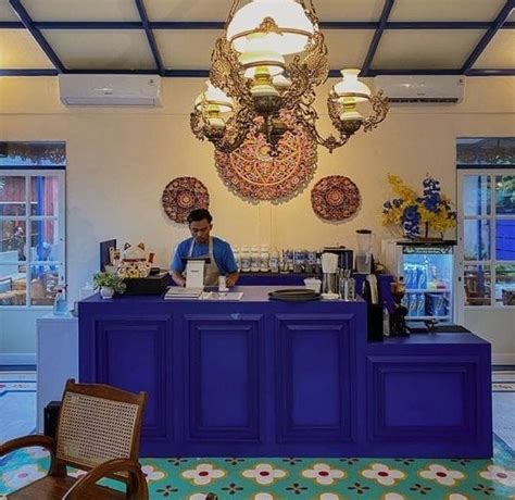 Looji Cafe & Eatery Sidoarjo Lokasi dan Menu