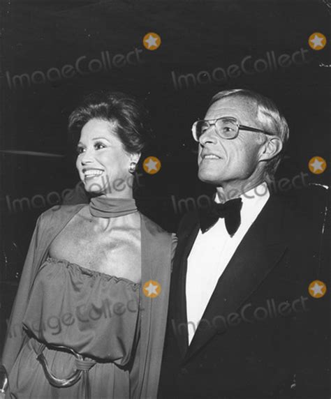 Photos and Pictures - Mary Tyler Moore with Grant Tinker and Son ...