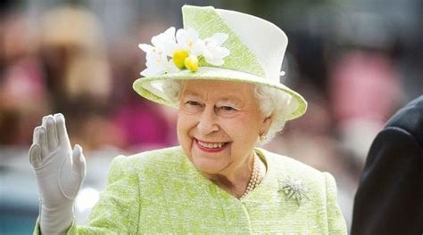 Queen Elizabeths 70 Years On The Throne All The Details About Her