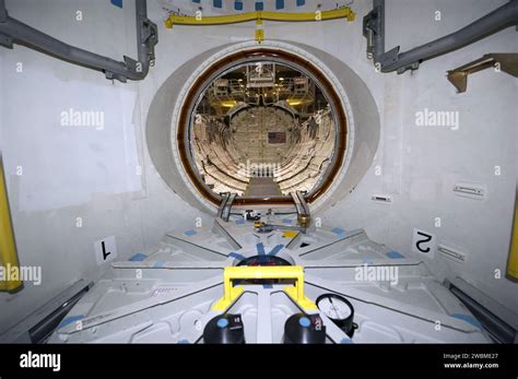 CAP CANAVERAL Floride Dans L Orbiter Processing Facility 1 Du