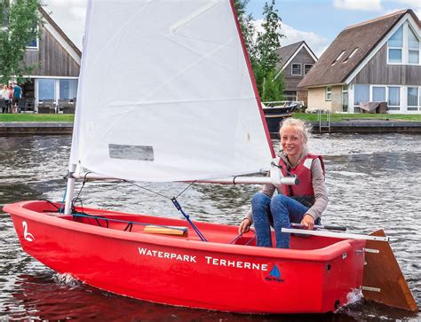 Open Zeilboot Optimist Huren 1 Tm 2 Personen Hiswa