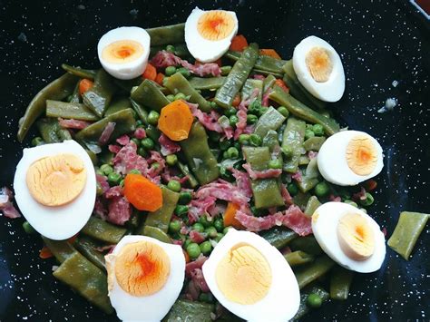 Cocinando En La Nube Menestra De Verduras Con Huevo Cocido