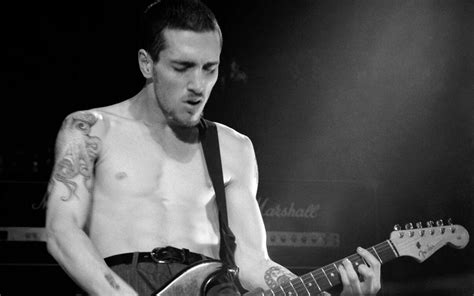 John Frusciante Arrivano Gli Album I E Ii La Storia Del Chitarrista Dei Red Hot Chili Peppers