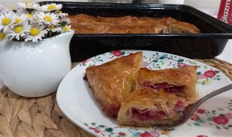 Nestala je za 5 minuta Baklava sa višnjama i plazmom Recept za kojim