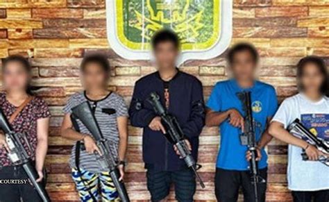 Sa Araw Ng Mga Puso Miyembro Ng Npa Sumuko