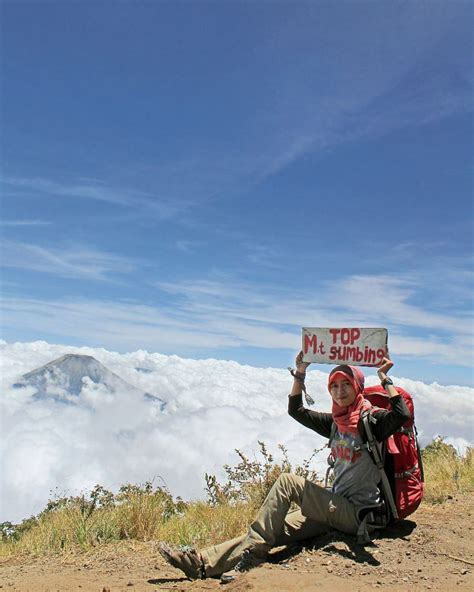 Gunung Dengan Lautan Awan Terbaik Di Indonesia