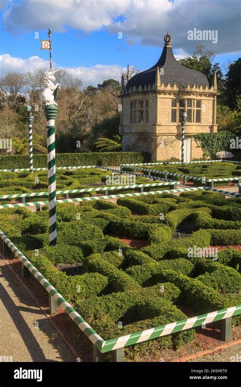 The Tudor Garden A Recreation Of A 16th Century English Garden In