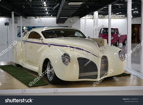 4 Lincoln Zephyr Z Images Stock Photos 3d Objects And Vectors