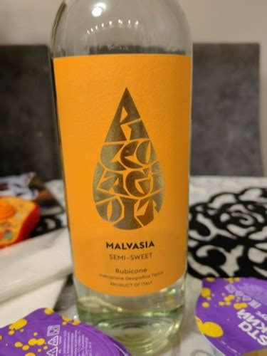 Cantine Sgarzi Luigi Piccola Gioia Malvasia Semi Sweet | Vivino US