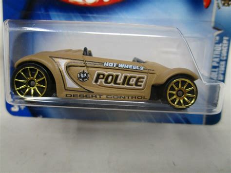 Nip Hot Wheels Roll Patrol Huyndai Spyder Concept Police