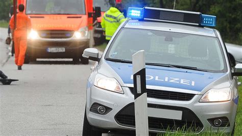 Hofbieber Drei Verletzte Nach Schwerem Verkehrsunfall