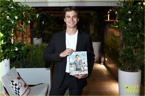 Antoni Porowski Gets Support from Gigi Hadid at Cookbook Launch!: Photo ...