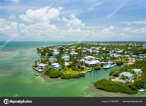 Waterfront Homes Florida Keys Stock Photo by ©felixtm 379828832