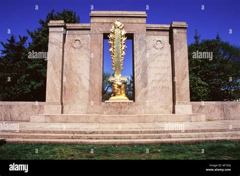 Second Division Memorial Washington Dc Usa Stock Photo Alamy