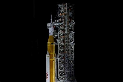 Nasas Mega Moon Rocket Ready For Liftoff On Eve Of Debut Artemis