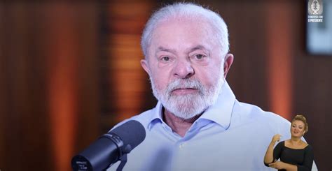 Brasil Sem Medo Quem anda armado é um covarde diz Lula