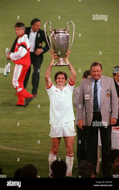 Soccer European Cup Final Ac Milan V Benfica Praterstadion