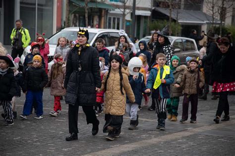 Foto Pustne Maske Zavzele Sredi E Murske Sobote Vestnik Si