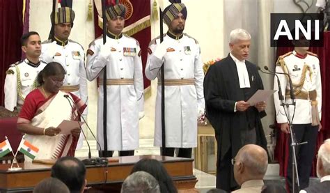 Justice Uu Lalit Takes Oath As 49th Chief Justice Of India Telangana Today