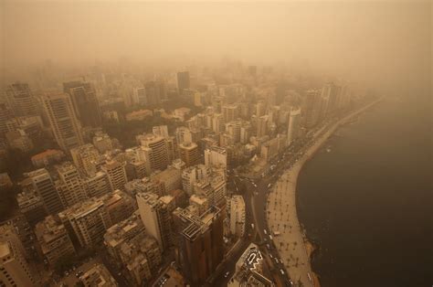 Le Foto Della Tempesta Di Sabbia In Libano E Israele Il Post