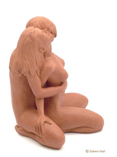 Sculpture D Un Jeune Couple Passionn Ment Enlac