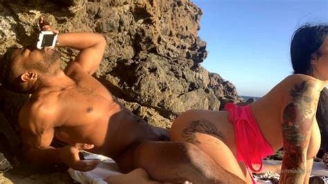 Watch Beach Hi Spooner Good Day To Play Cumshot Porn SpankBang